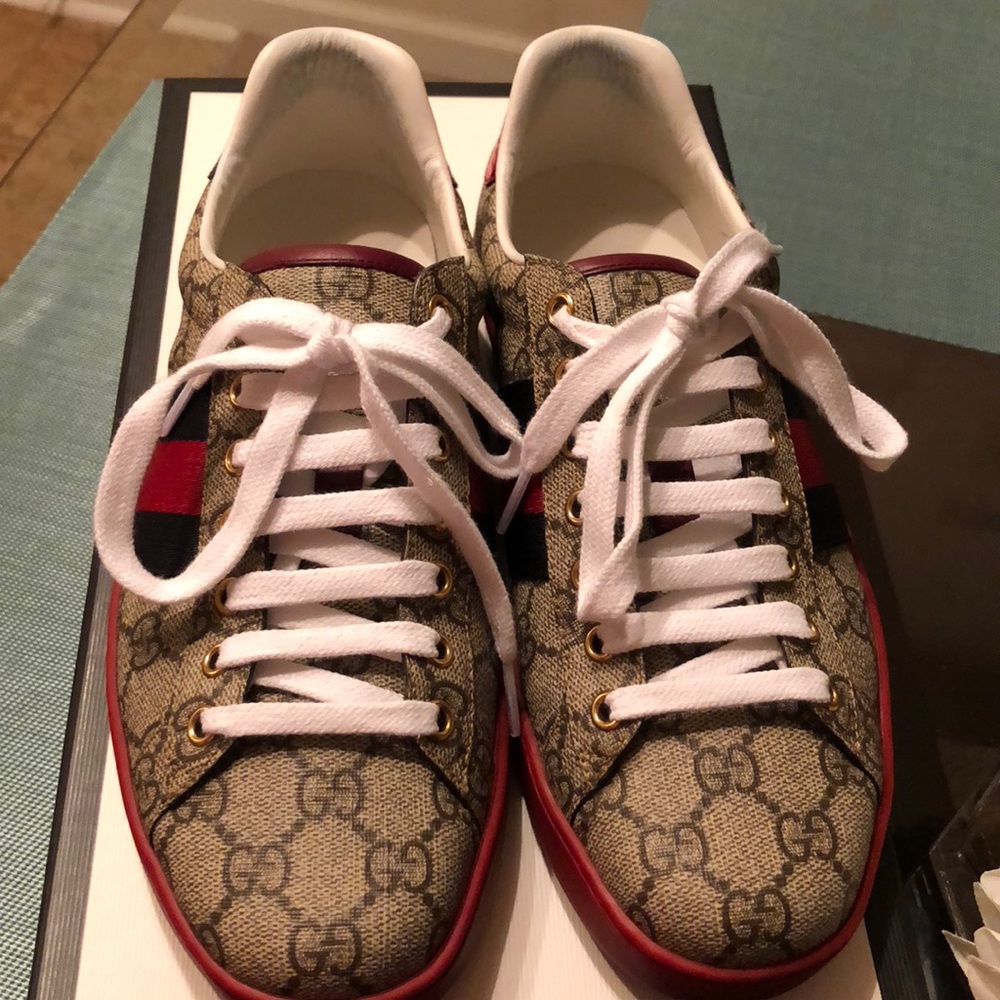 *Authentic* Gucci New Ace Sneaker